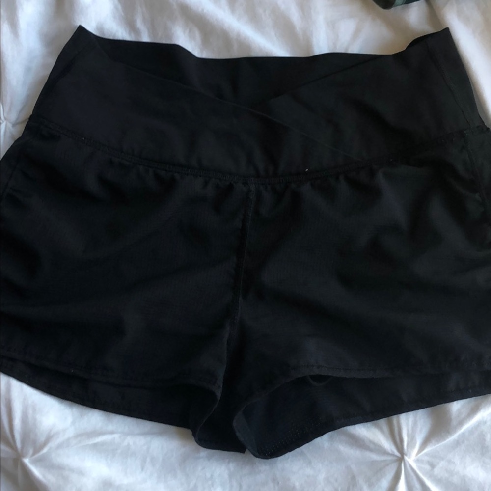 Lulu lemon running shorts